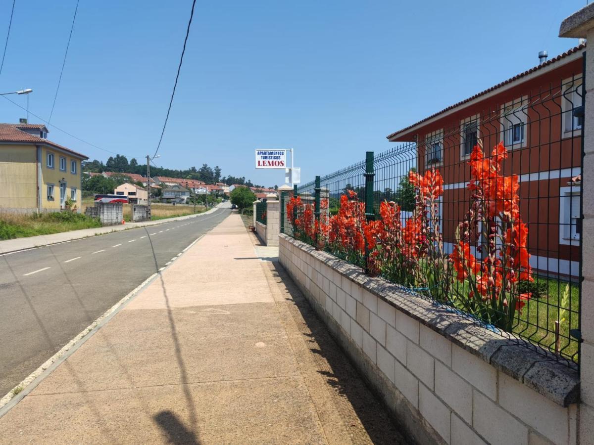 Apartamentos Turisticos Lemos Pedrouzo Zewnętrze zdjęcie