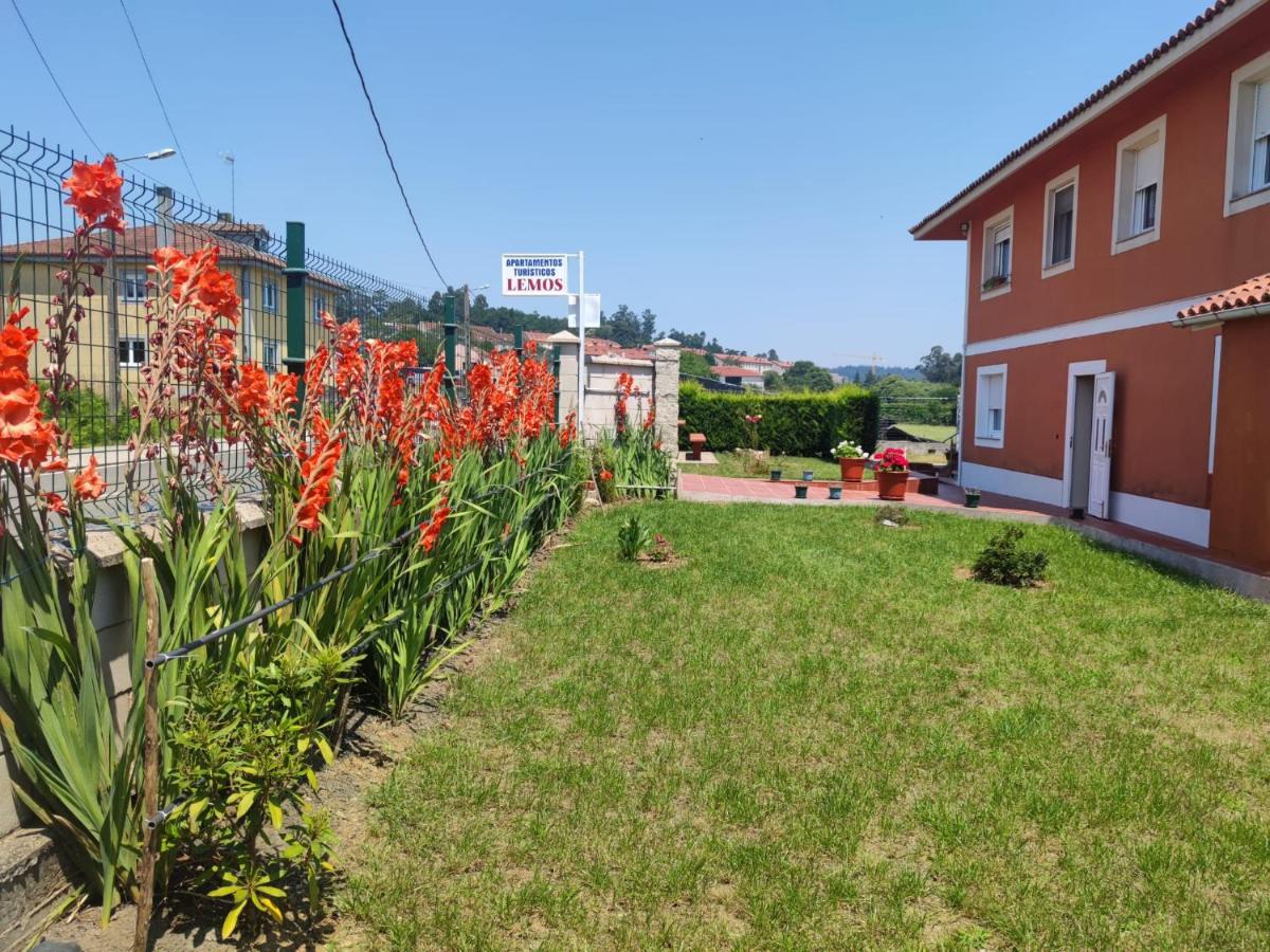 Apartamentos Turisticos Lemos Pedrouzo Zewnętrze zdjęcie
